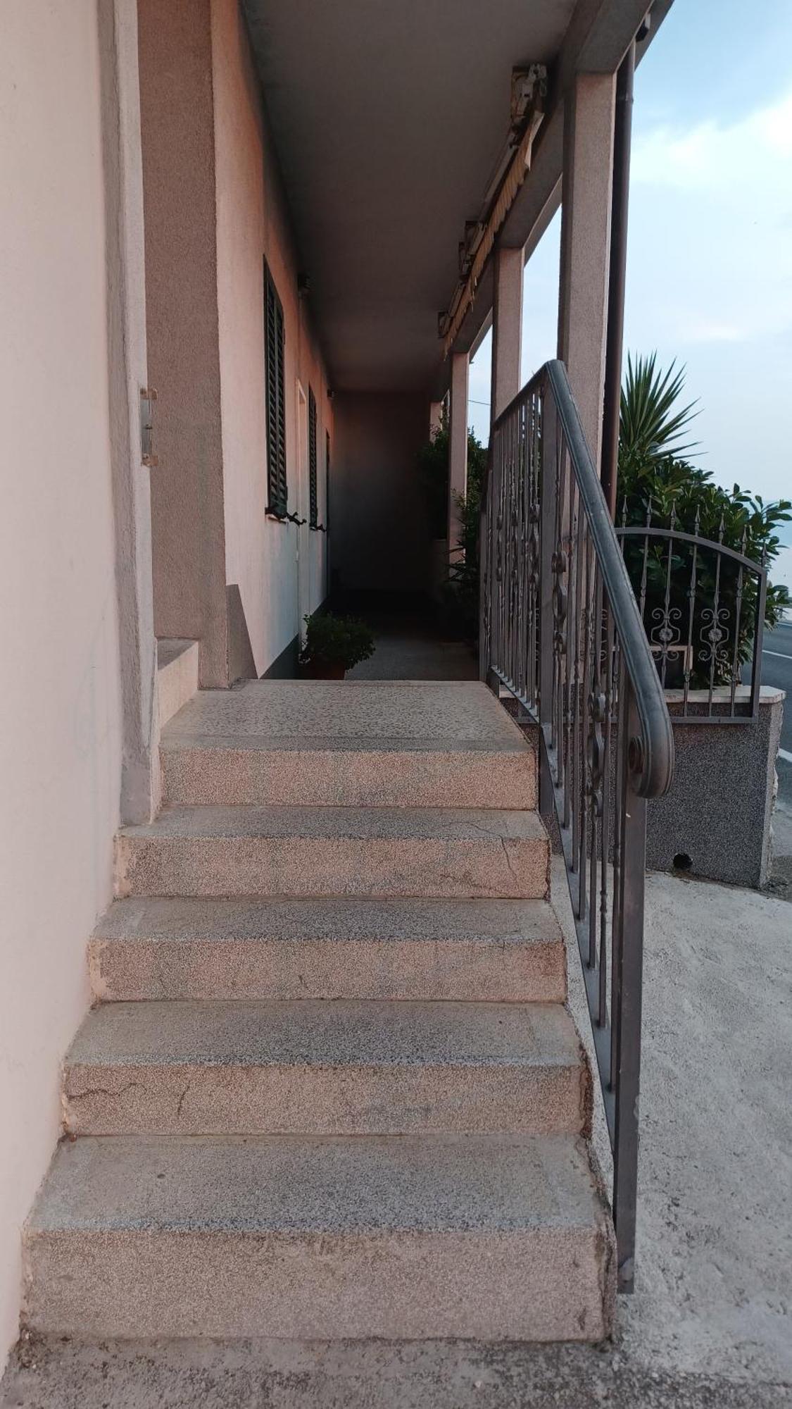 Apartmani Mary Дуги Рат Екстериор снимка